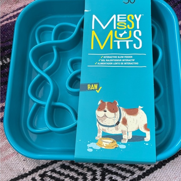 Interactive Slow Feeder Dog Bowl - Blue - Picture 1 of 8